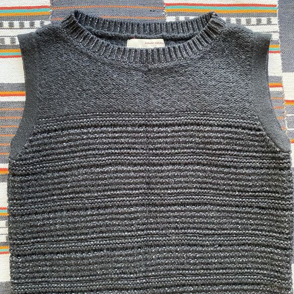 Banana Republic Wool Blend Sleeveless Sweater Top. Black. Casual. Fall Vibes. XS - Picture 12 of 15